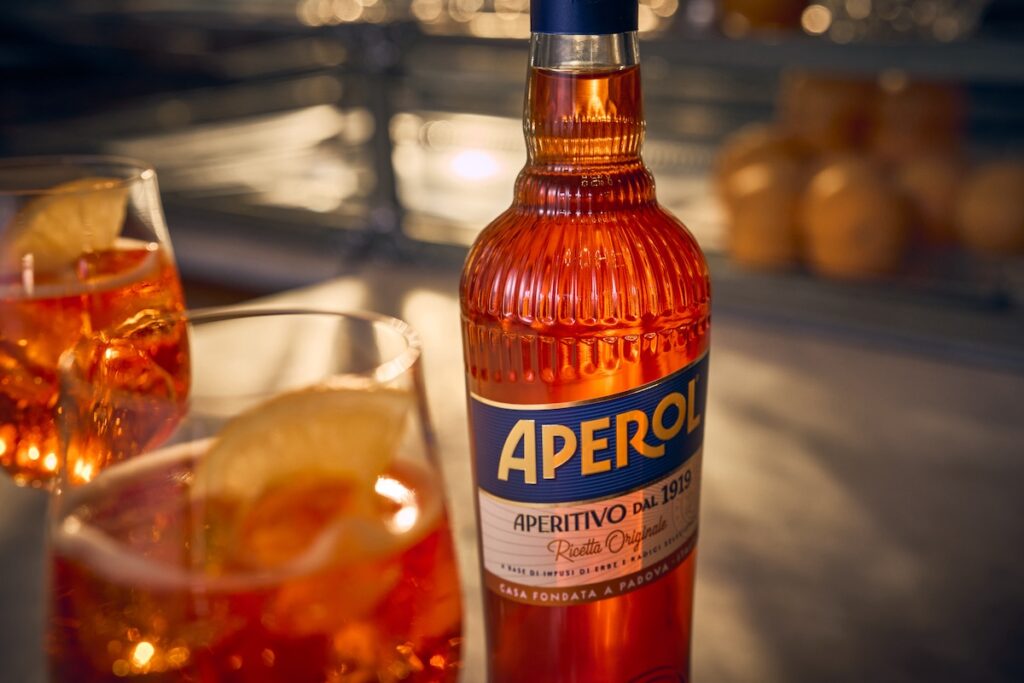 aperol2025_digital_39_newbottle